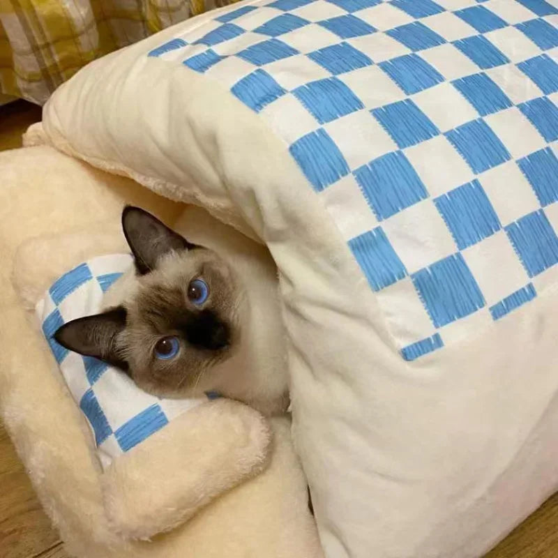Luxurious Cat Bed with Detachable Pillow